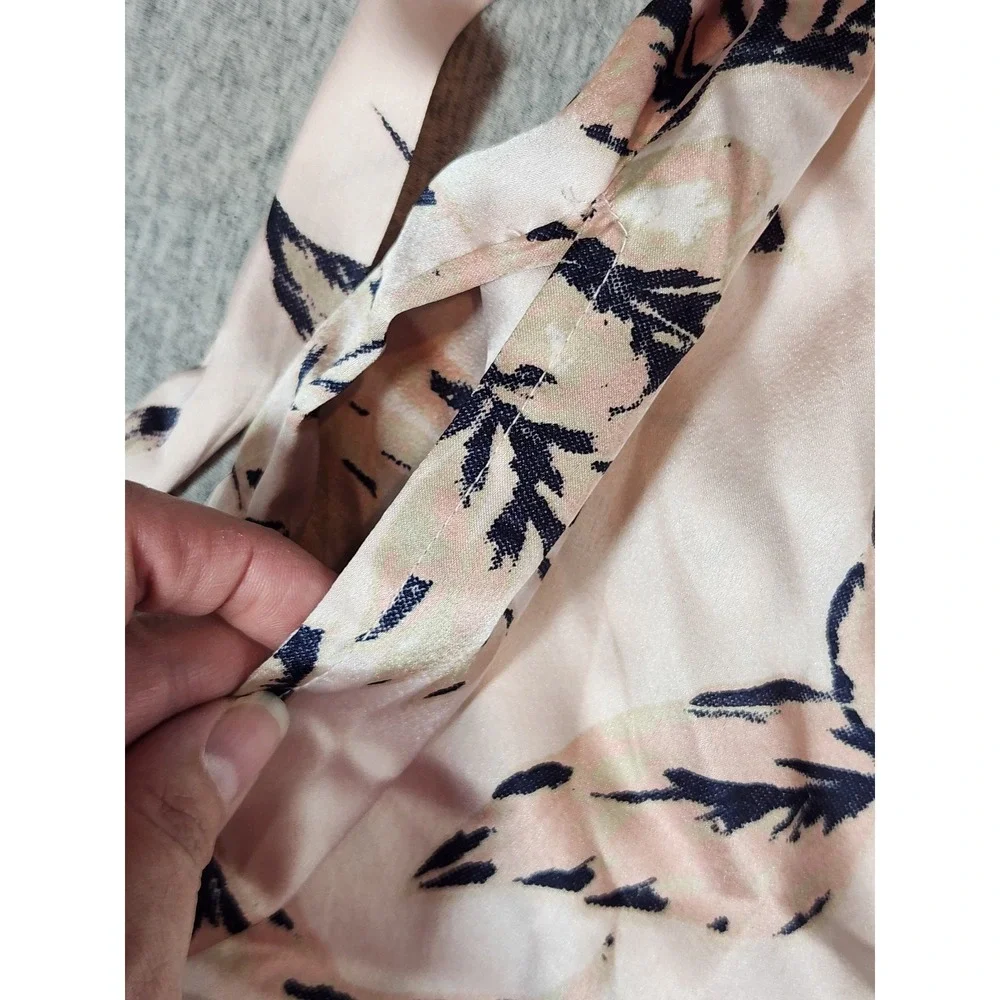 House of Harlow 1960 Robe Women Medium Pink Navy Leaf Print Satin Belted Pockets